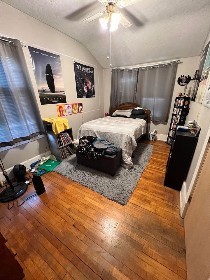 420 W Arrowhead Rd - Photo 6 of 15