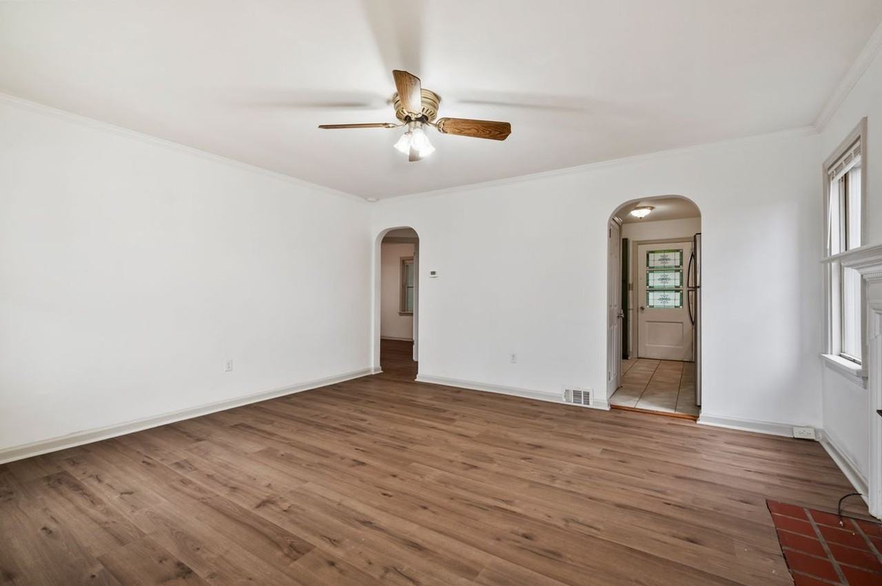 2407 Woodward Ave - Photo 6 of 20