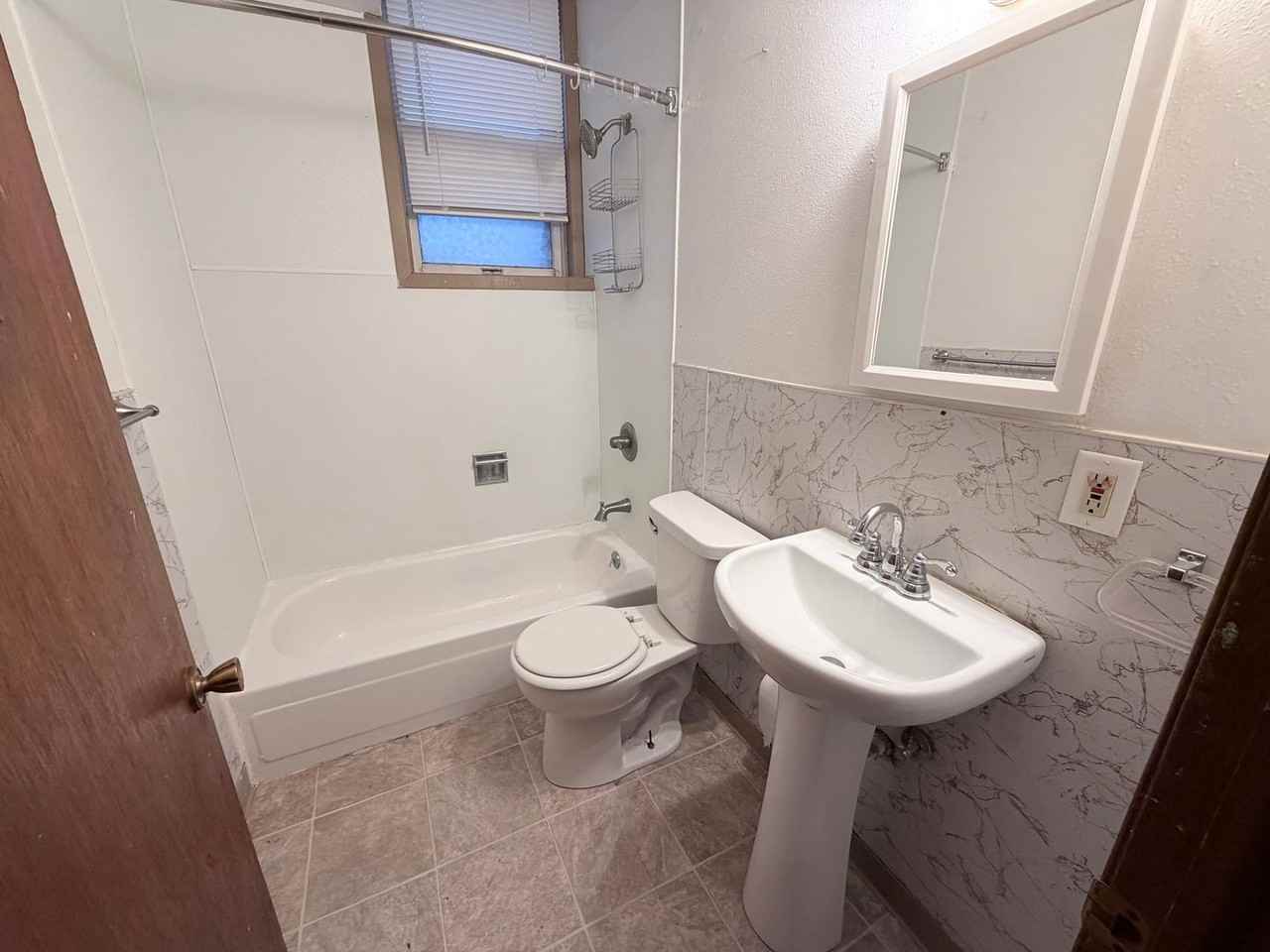 2007 Nash St - Photo 7 of 10