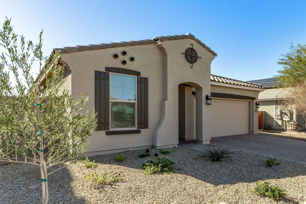 17771 W Granite View Dr - Photo 3 of 35