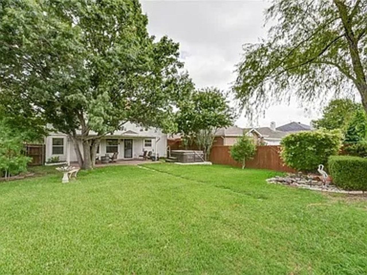 4022 Wiltshire Dr - Photo 3 of 4