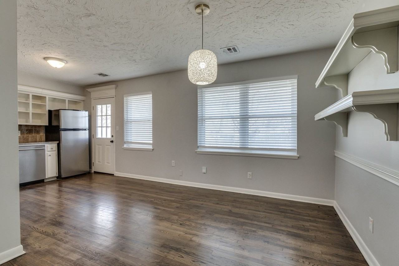 10512 Ridgeview Dr - Photo 7 of 28