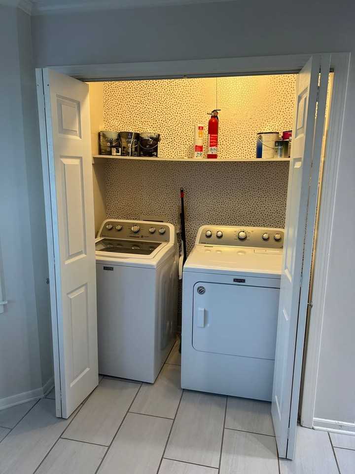 206 S Chancelor Dr - Photo 5 of 25