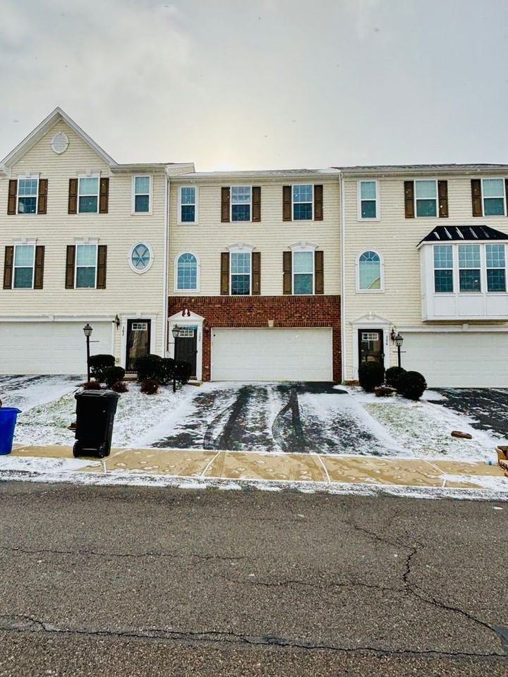 384 Sunrise Dr - Photo 2 of 24