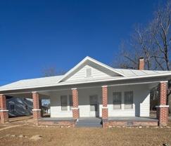 911 4th St - Photo 1 of 1