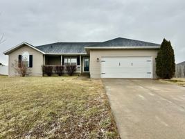 featured image of 705 Woodlawn St