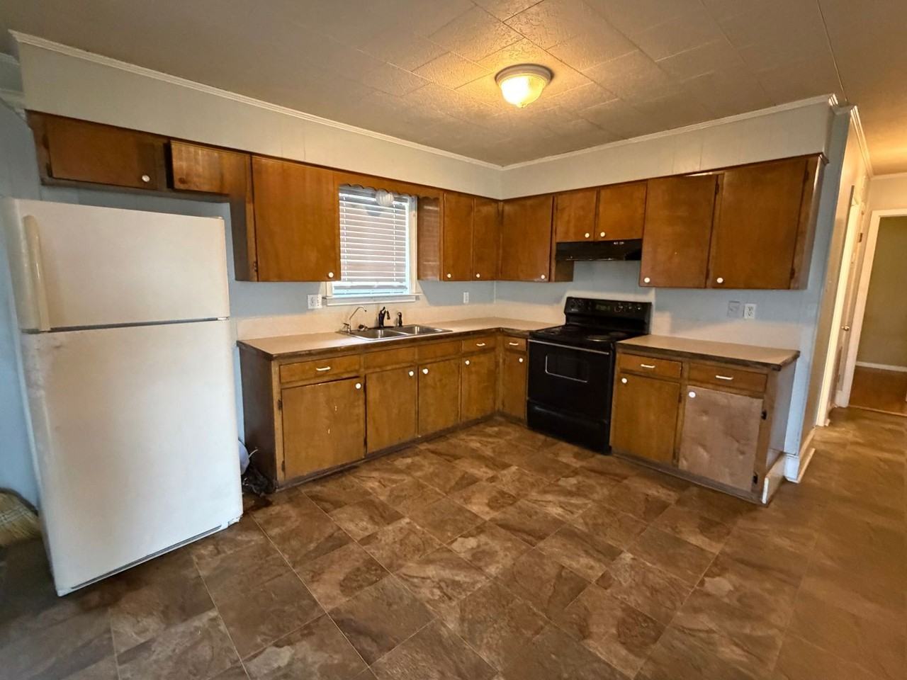 107 Spanish Pl - Photo 4 of 8