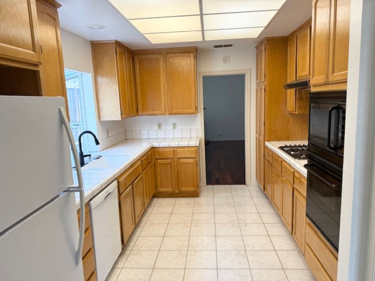 6512 Crestwood Dr - Photo 2 of 12