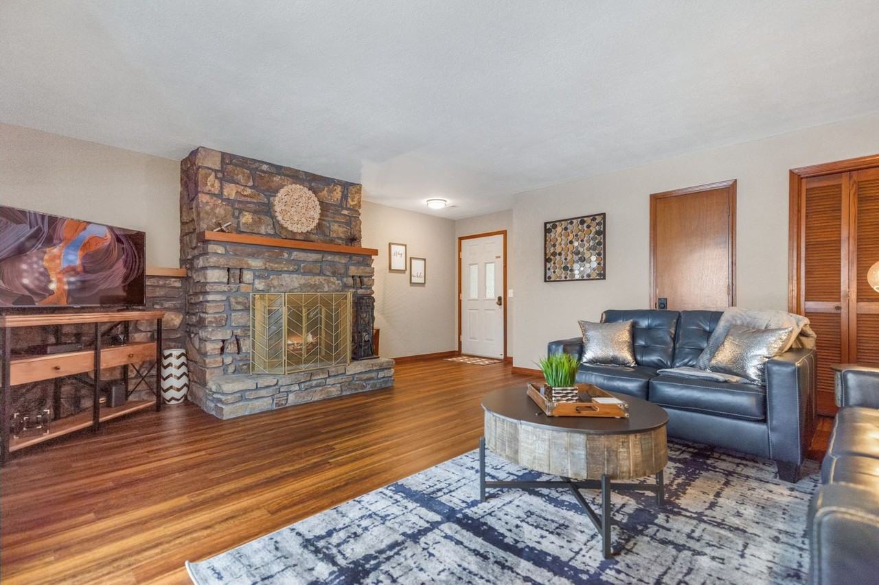 6 6 Connie Lane - 6 connie lane - Photo 4 of 31