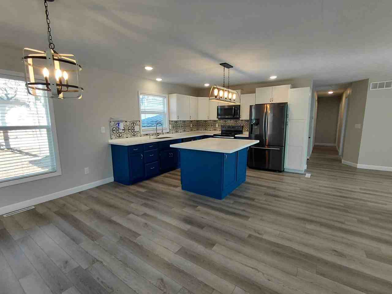 1718 Sanders Rd - Photo 3 of 26