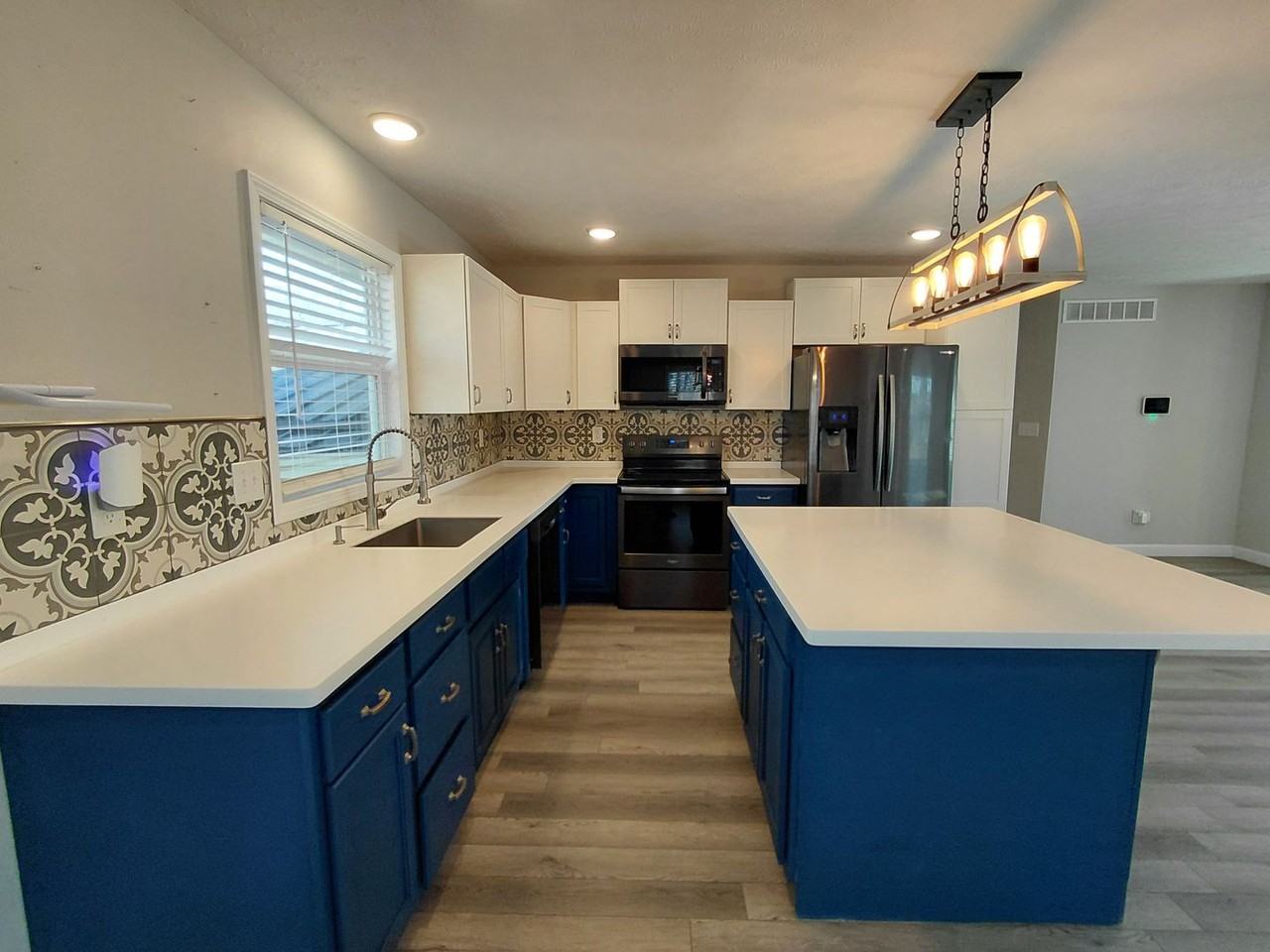 1718 Sanders Rd - Photo 4 of 26