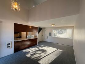 Spacious 1 Bedroom Duplex, Great Location, W/D In Unit, Bright Living Space!! - Photo 1 of 1