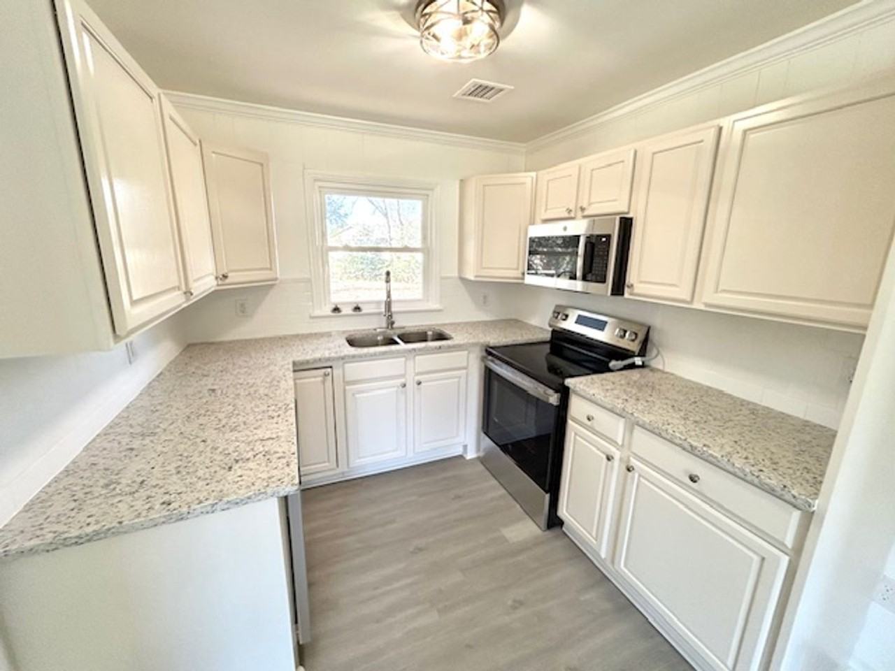 3001 Boswell Dr Nw - Photo 3 of 26