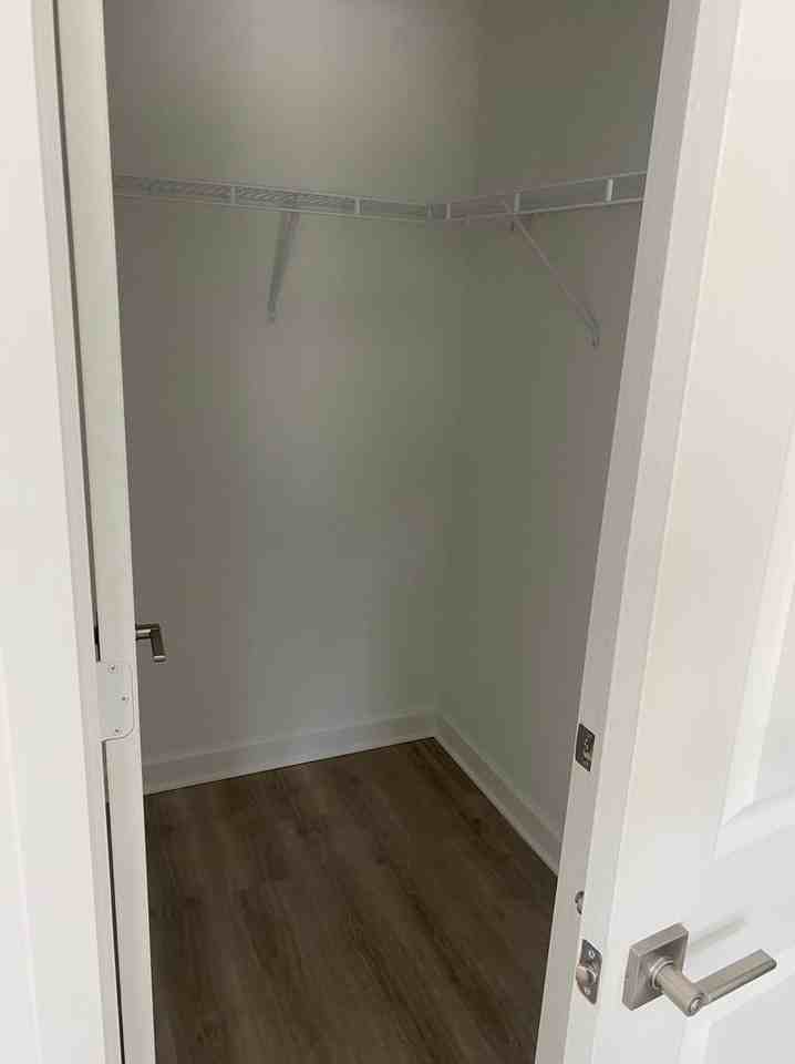 2073 35th Ave - Photo 5 of 10