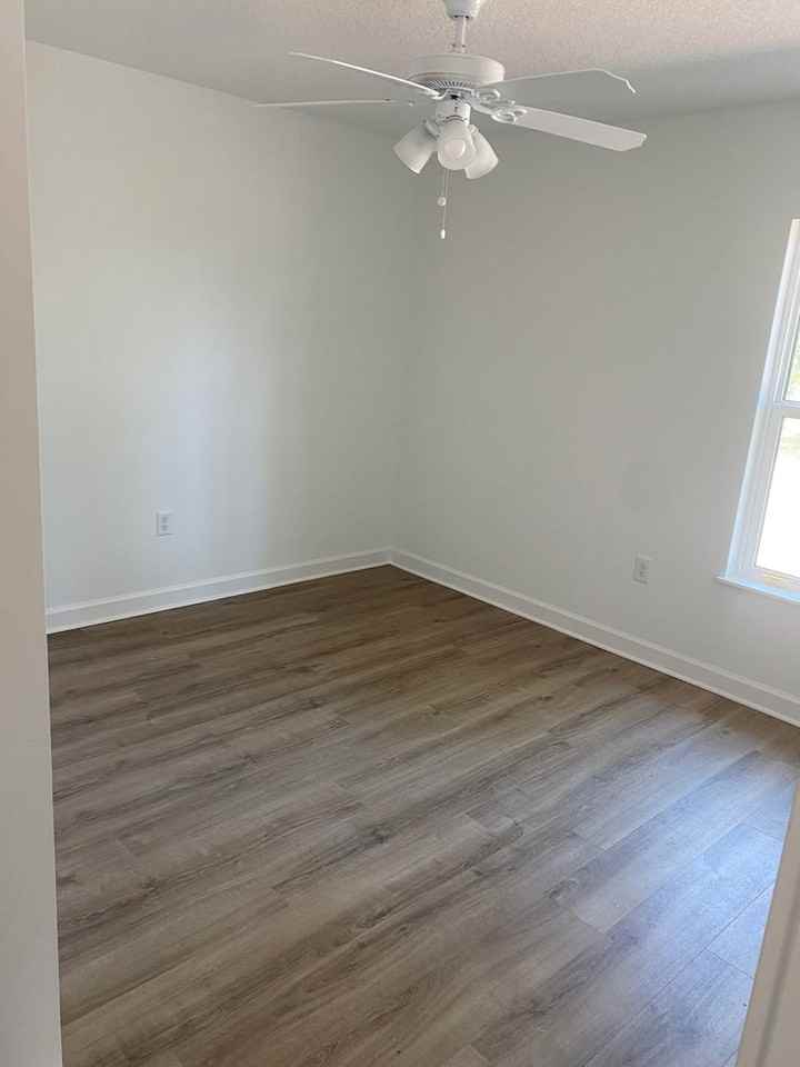 2073 35th Ave - Photo 7 of 10