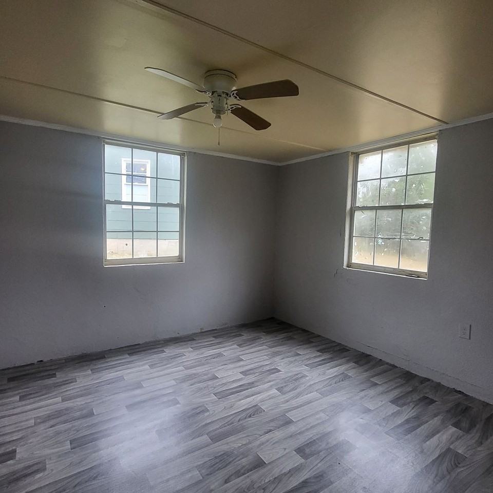 111 Circle Dr - Photo 5 of 12