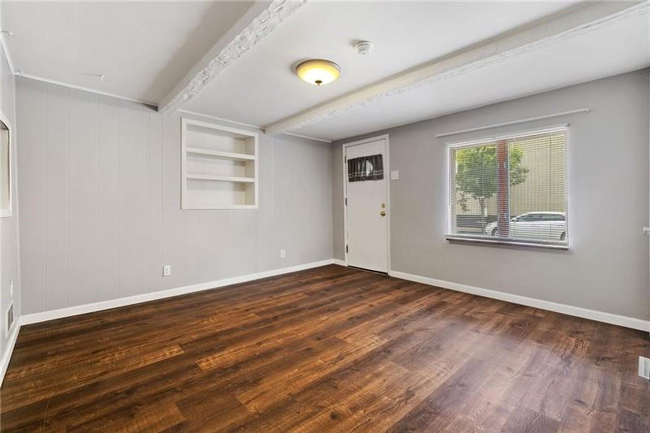 2623 Jane St - Photo 2 of 21