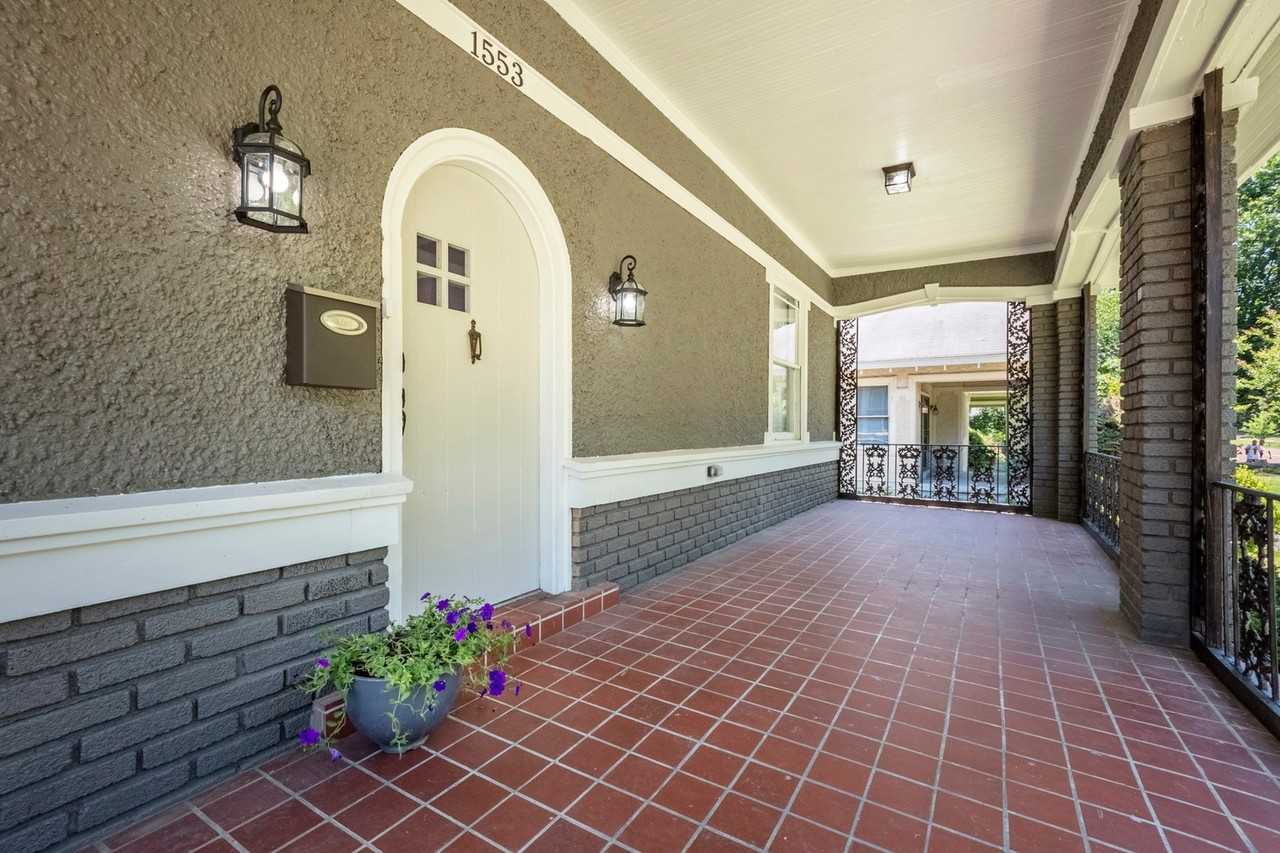 1553 N Parkway - Photo 4 of 29