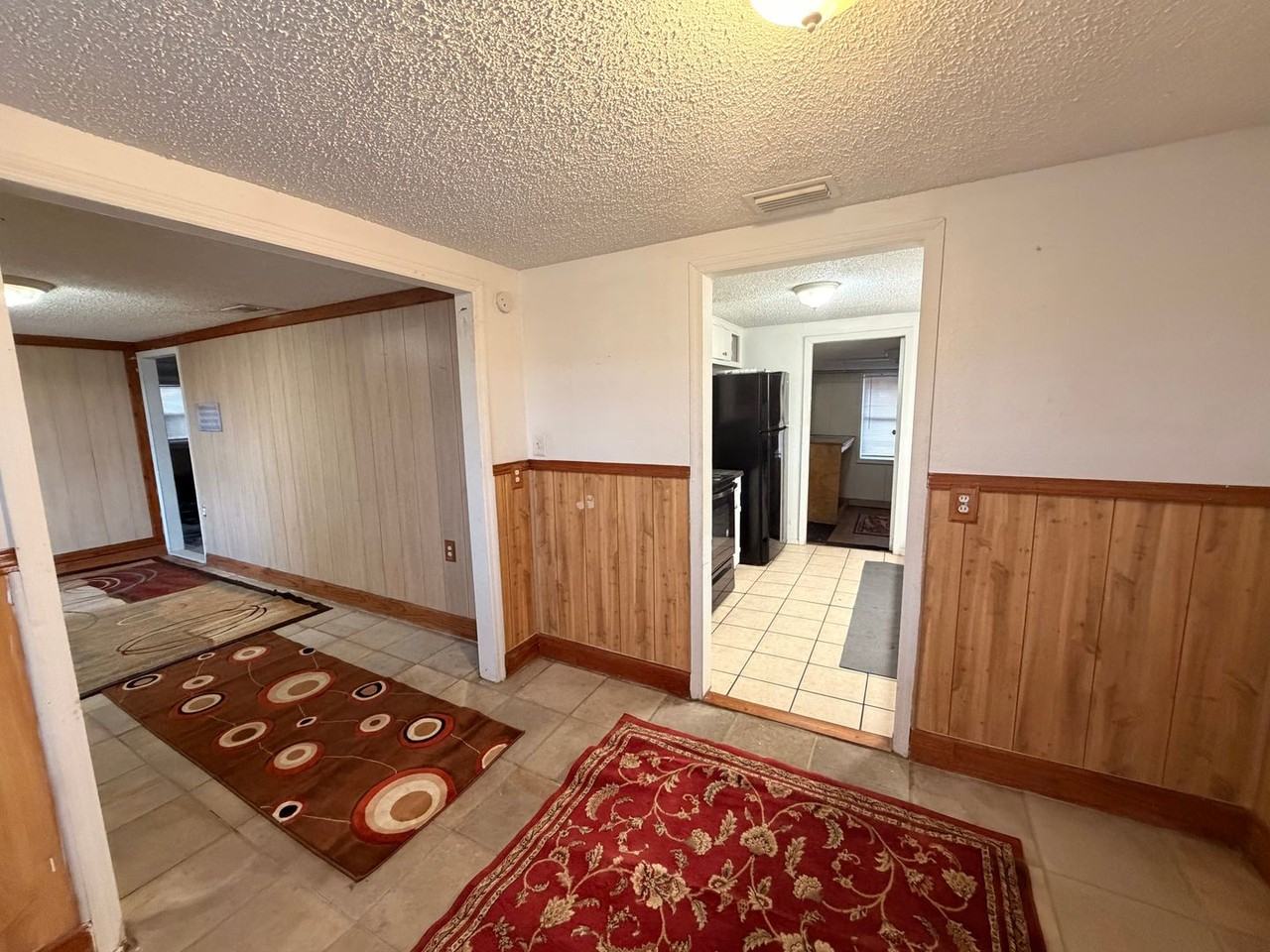 10416 103rd St - Photo 4 of 14