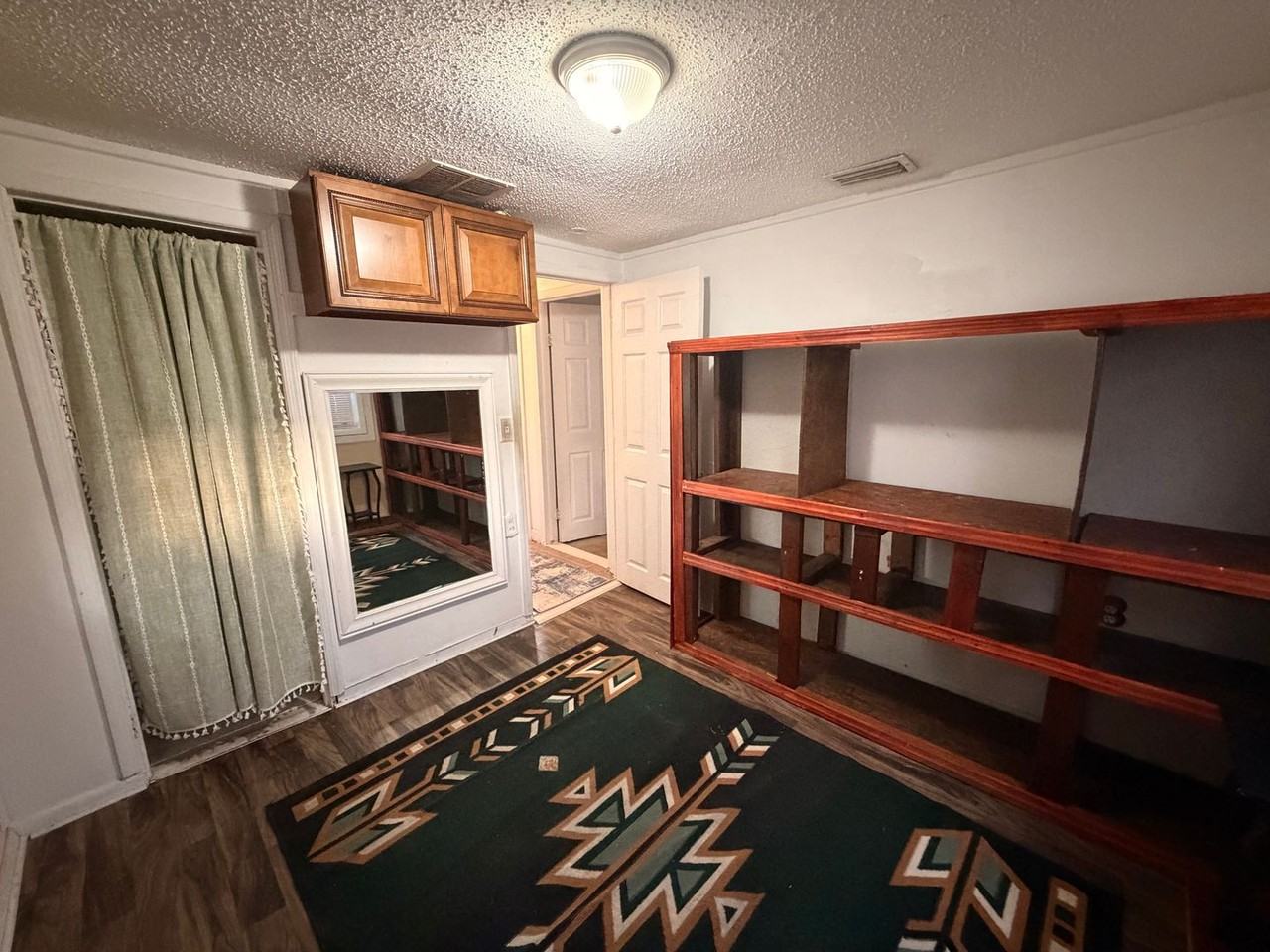 10416 103rd St - Photo 7 of 14