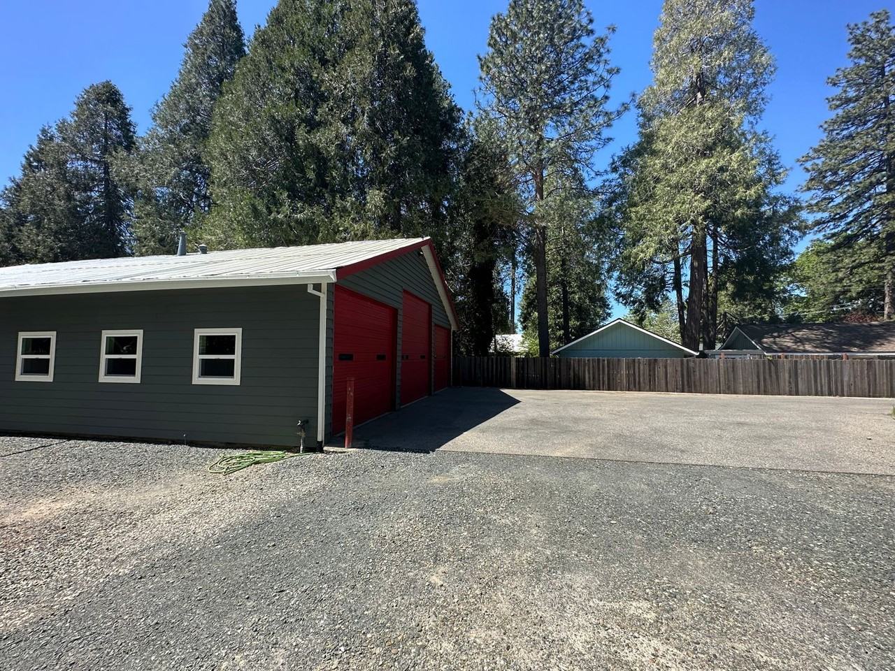 13115 Ridge Rd - Photo 2 of 19