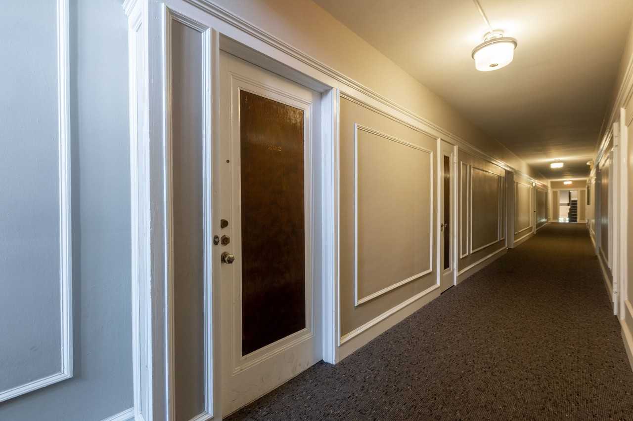 3252 Girard Ave S - Photo 3 of 3