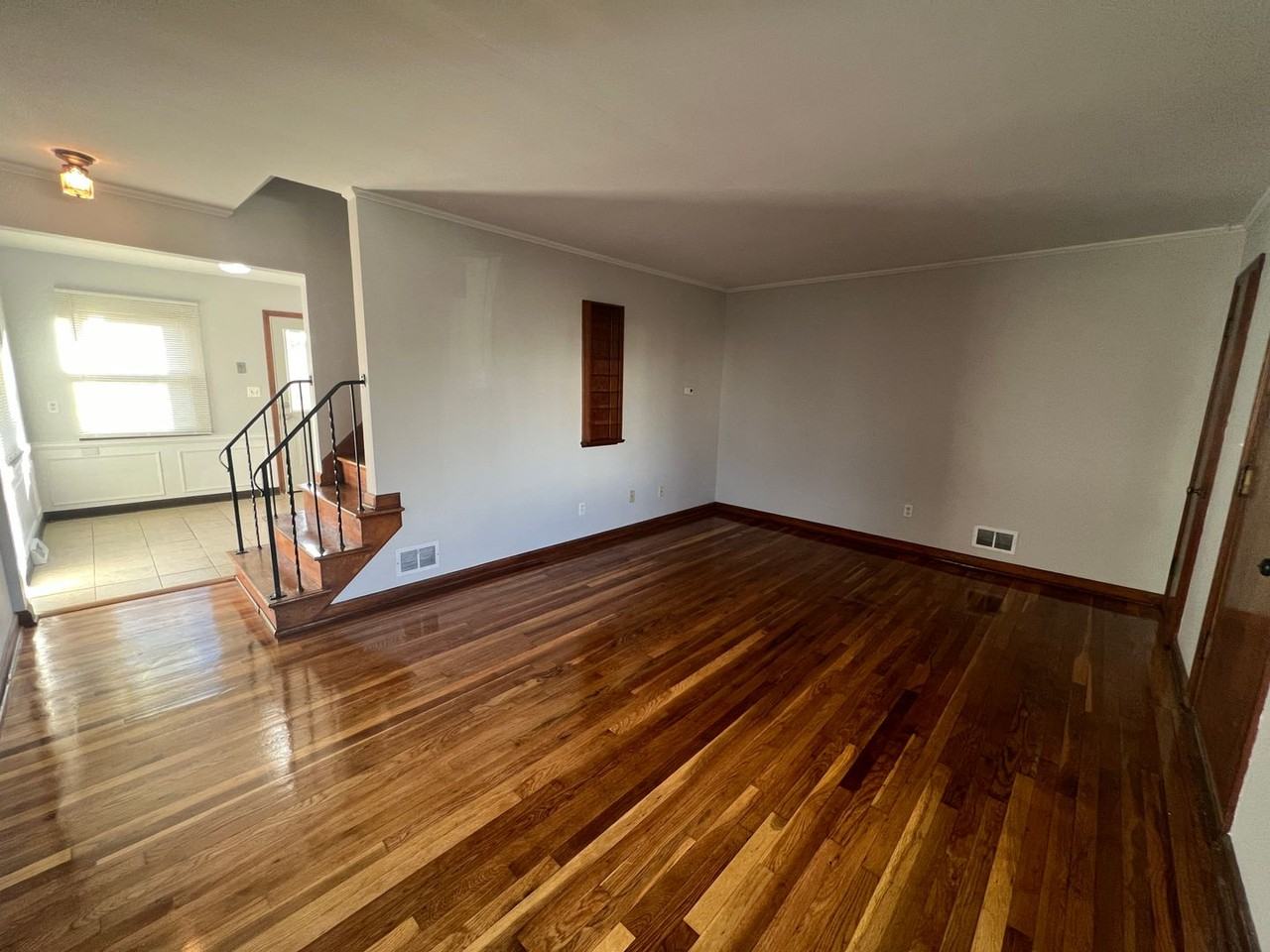 1324 Meadow Rd - Photo 2 of 30