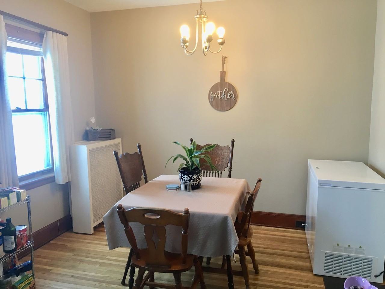 908 E 4th St - Photo 4 of 18