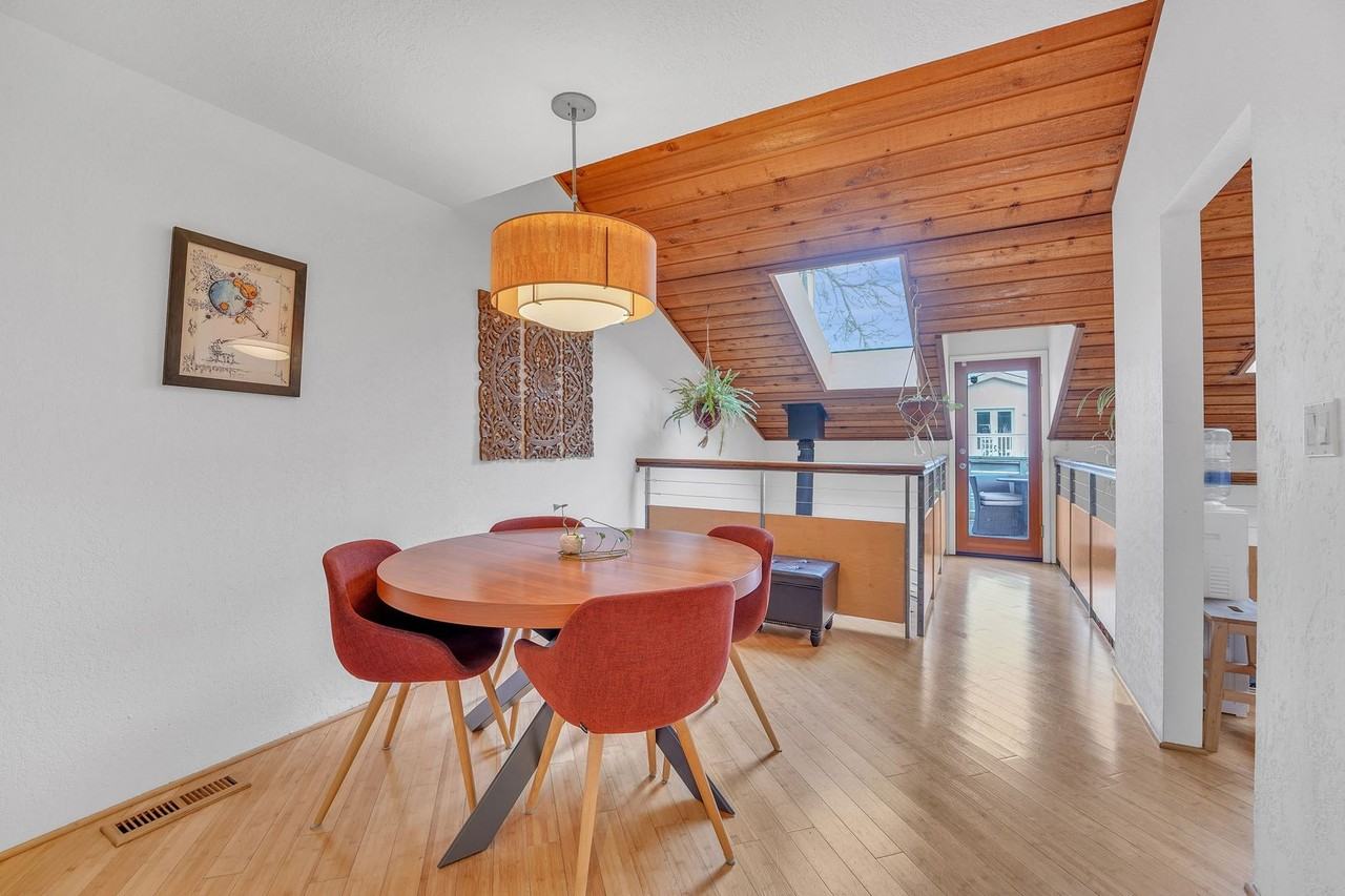 936 N 79th St - Photo 3 of 27