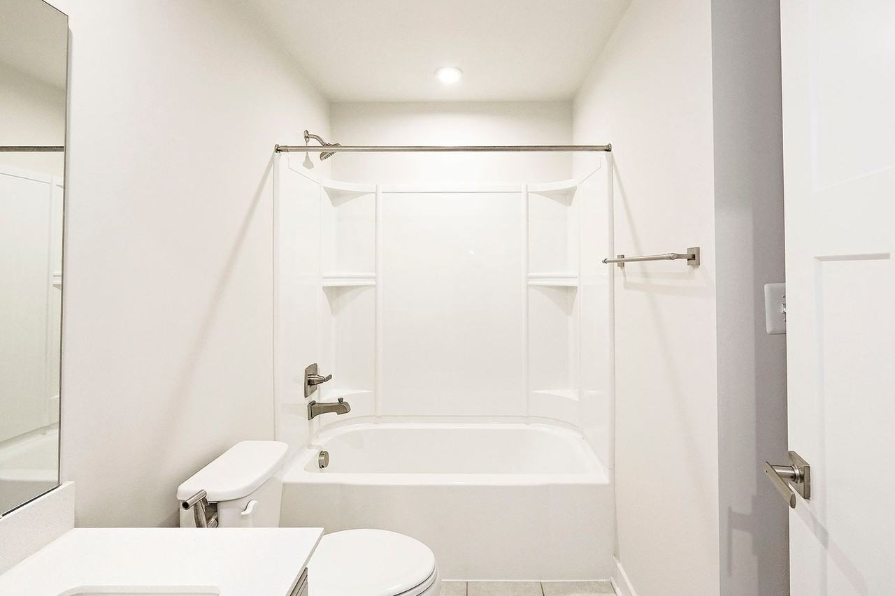 2045 Landon Ln - Photo 6 of 19