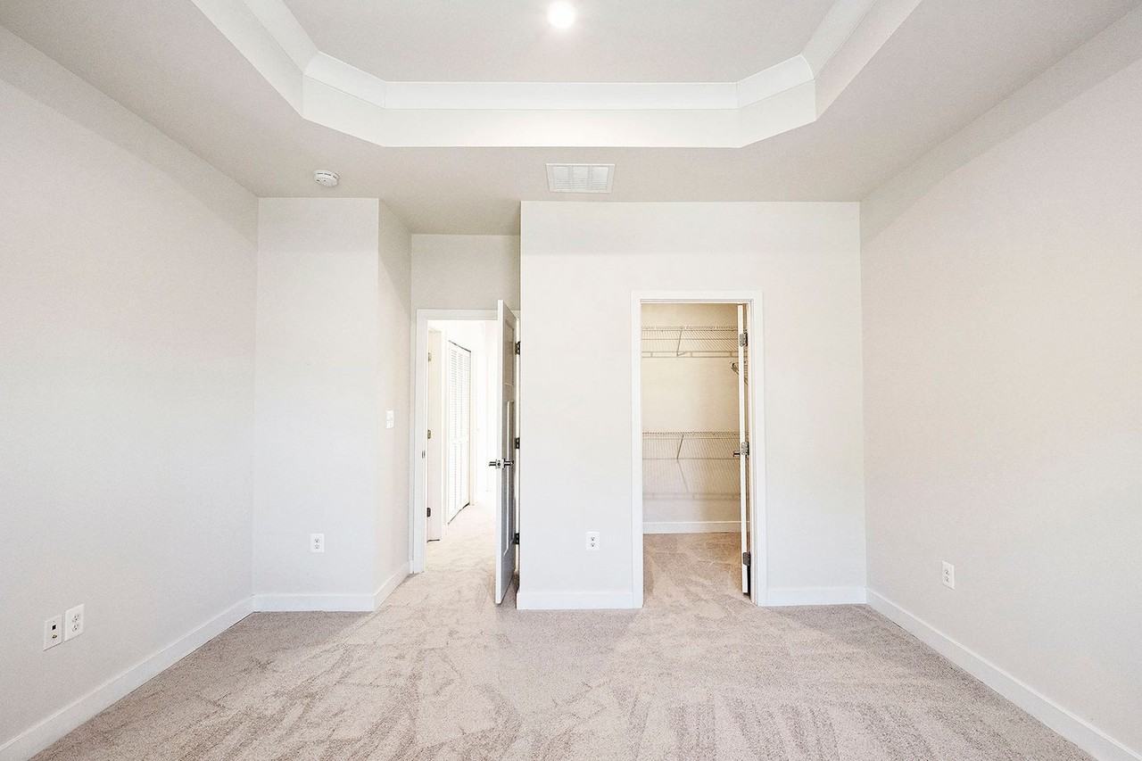 2045 Landon Ln - Photo 6 of 19