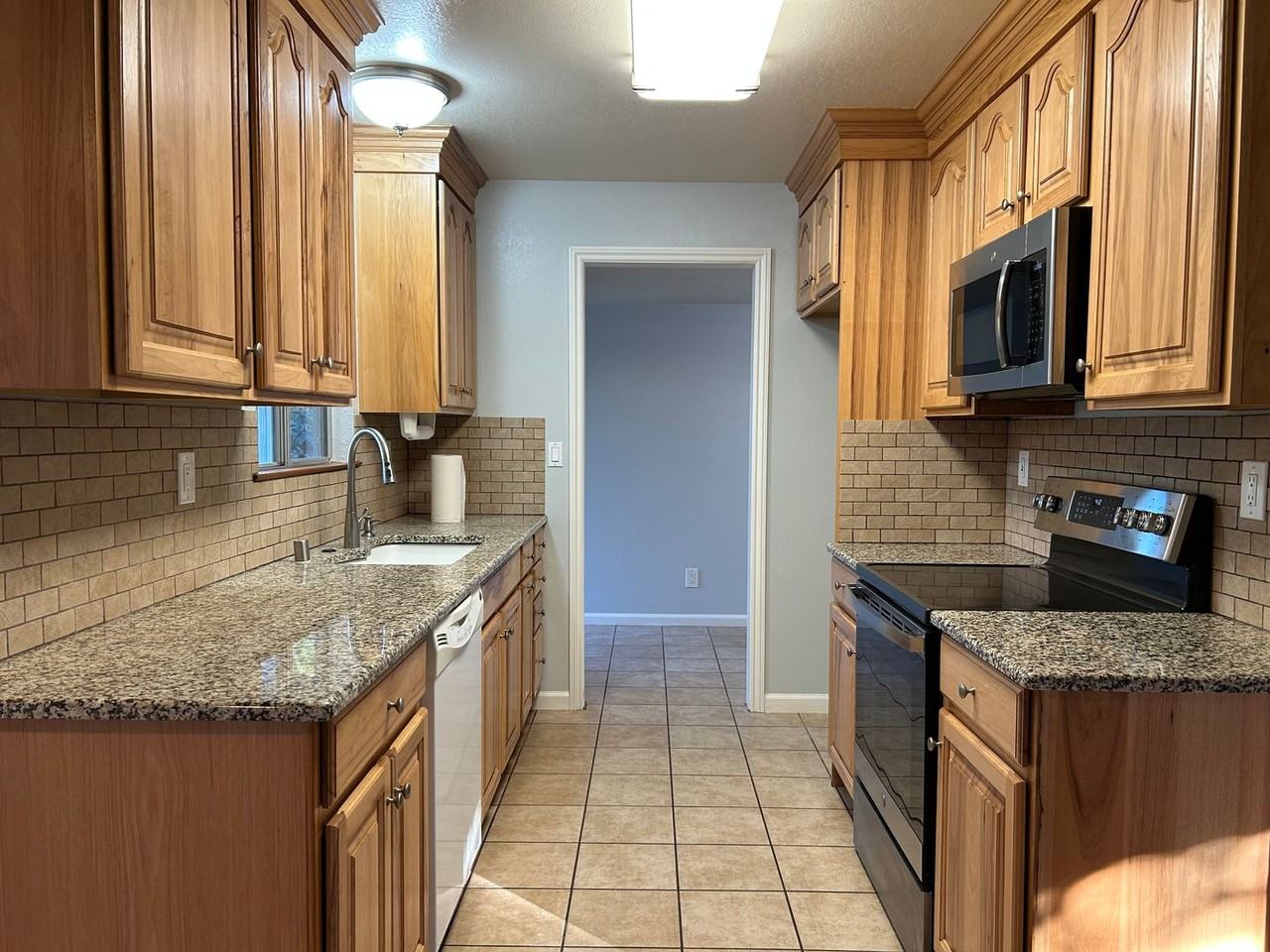 120 Bessie Ln - Photo 2 of 18