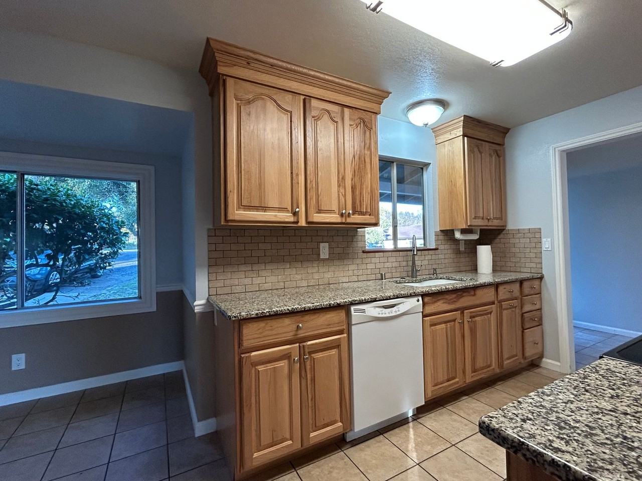 120 Bessie Ln - Photo 3 of 18