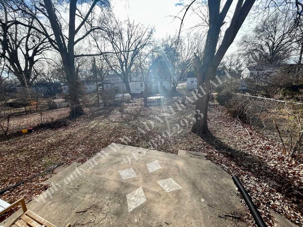 9 W Pocahontas Ln - Photo 4 of 24