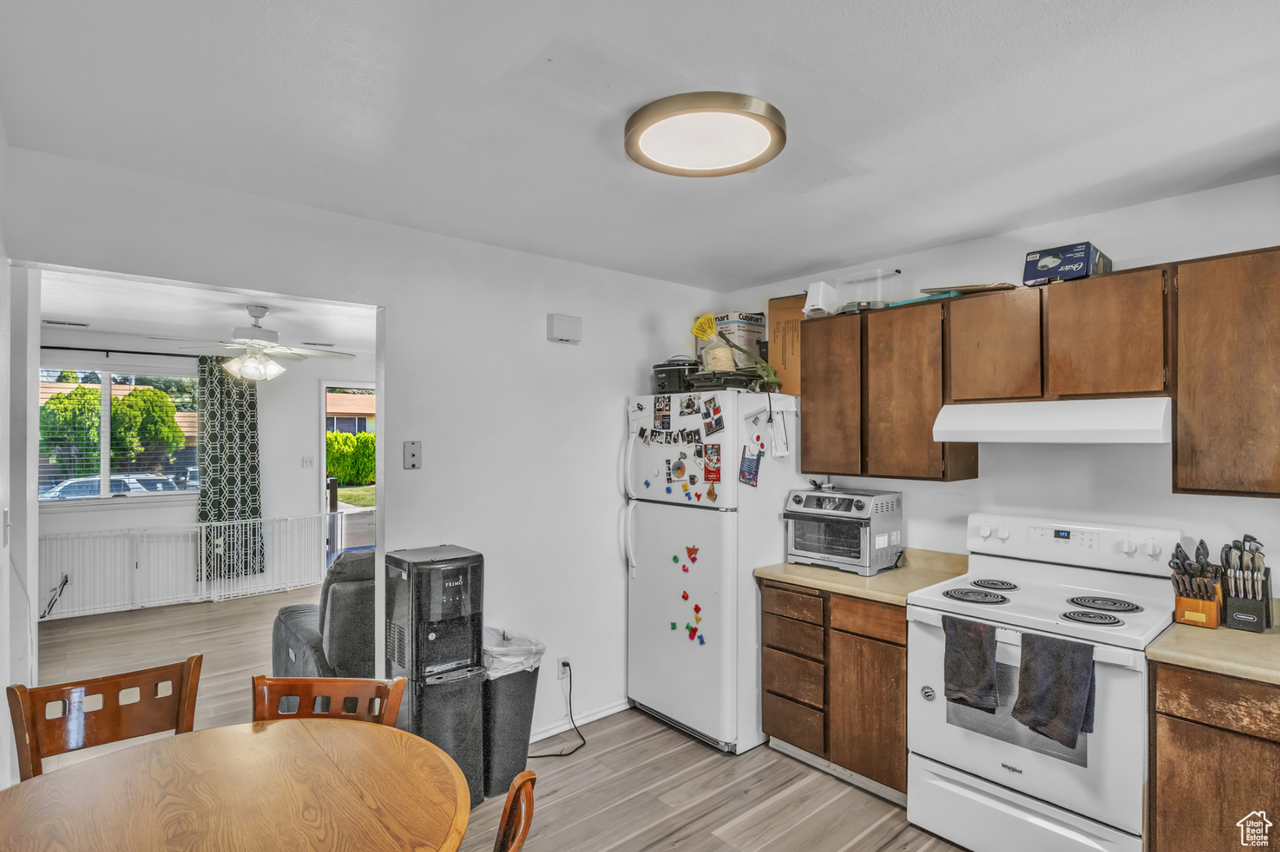 Conley Cottage - Photo 6 of 13