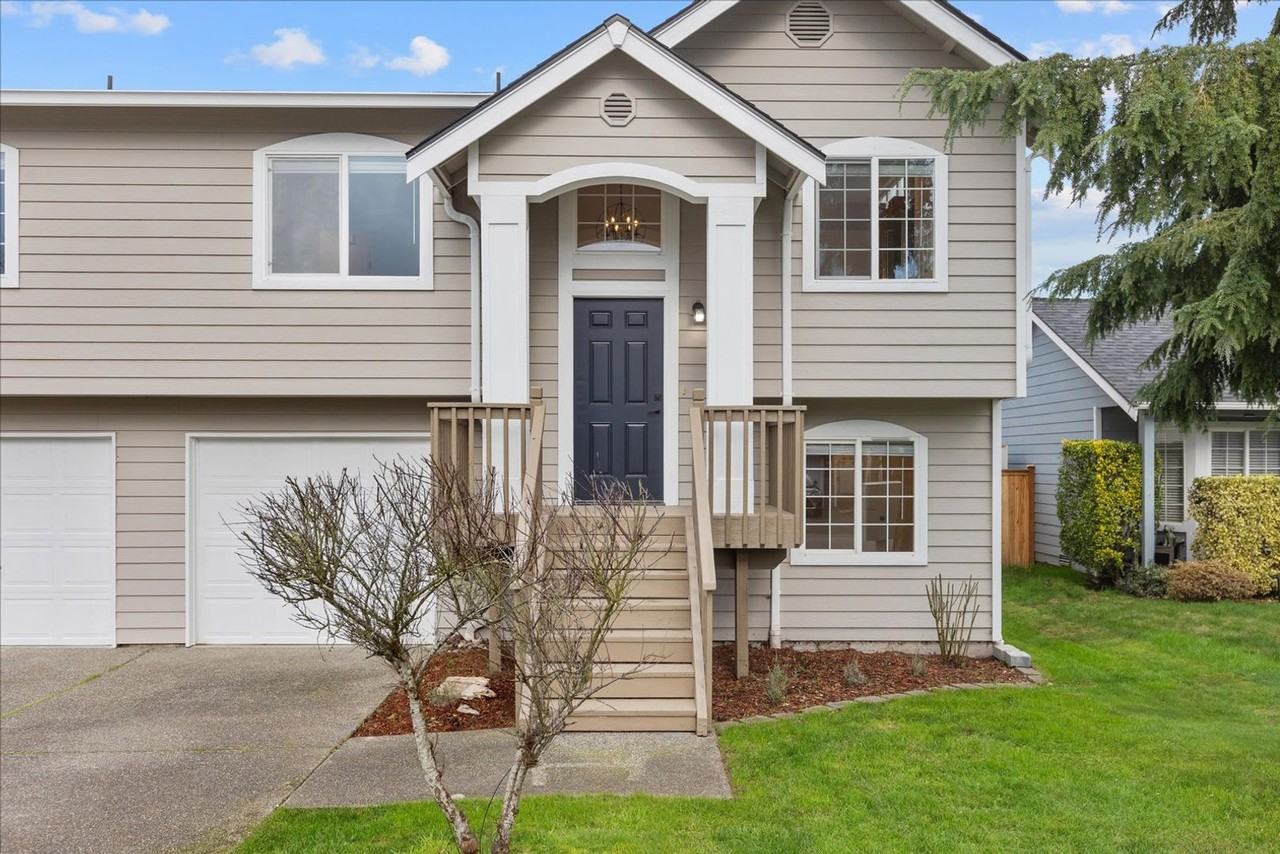 16411 156th St Se - Photo 2 of 30