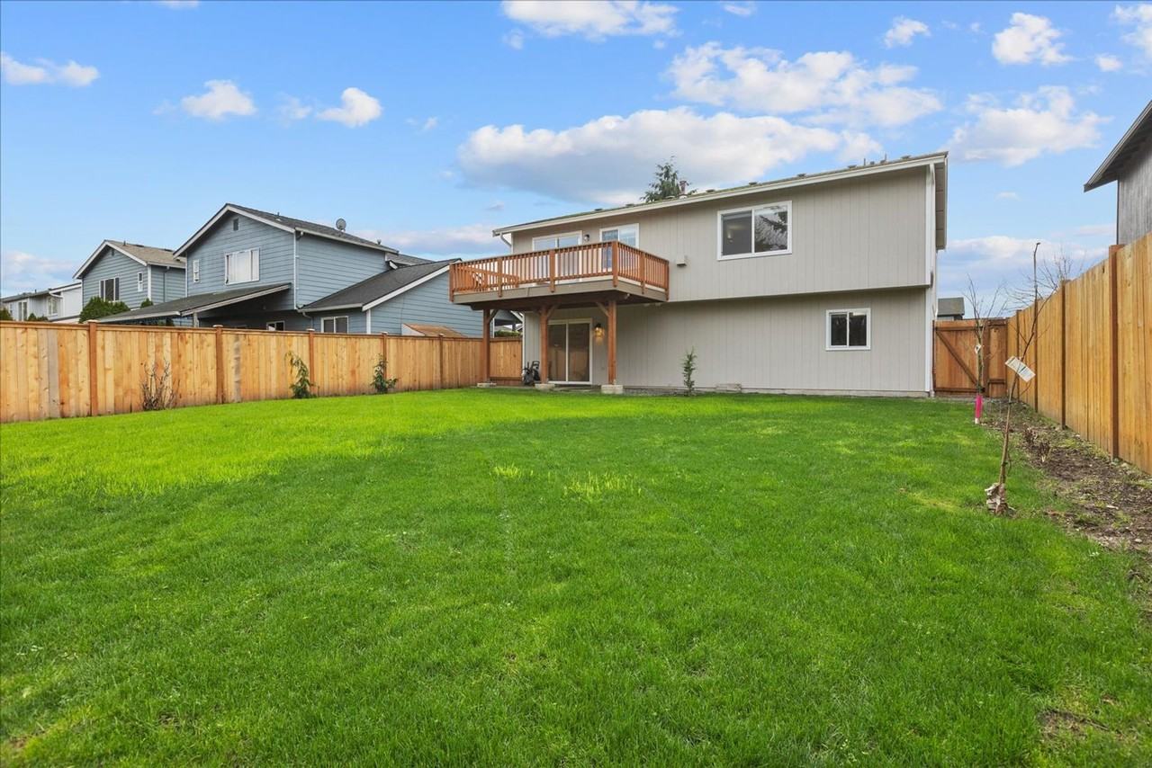 16411 156th St Se - Photo 3 of 30