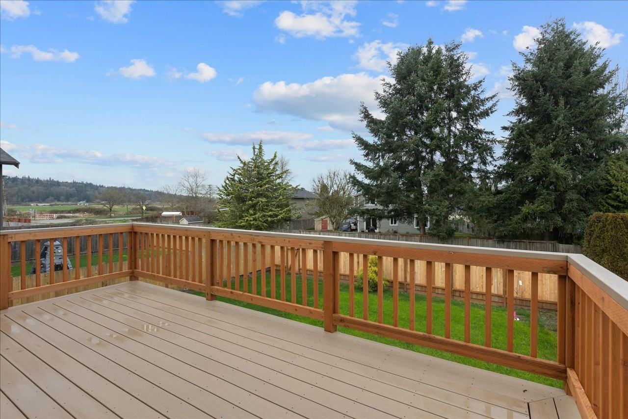 16411 156th St Se - Photo 4 of 30