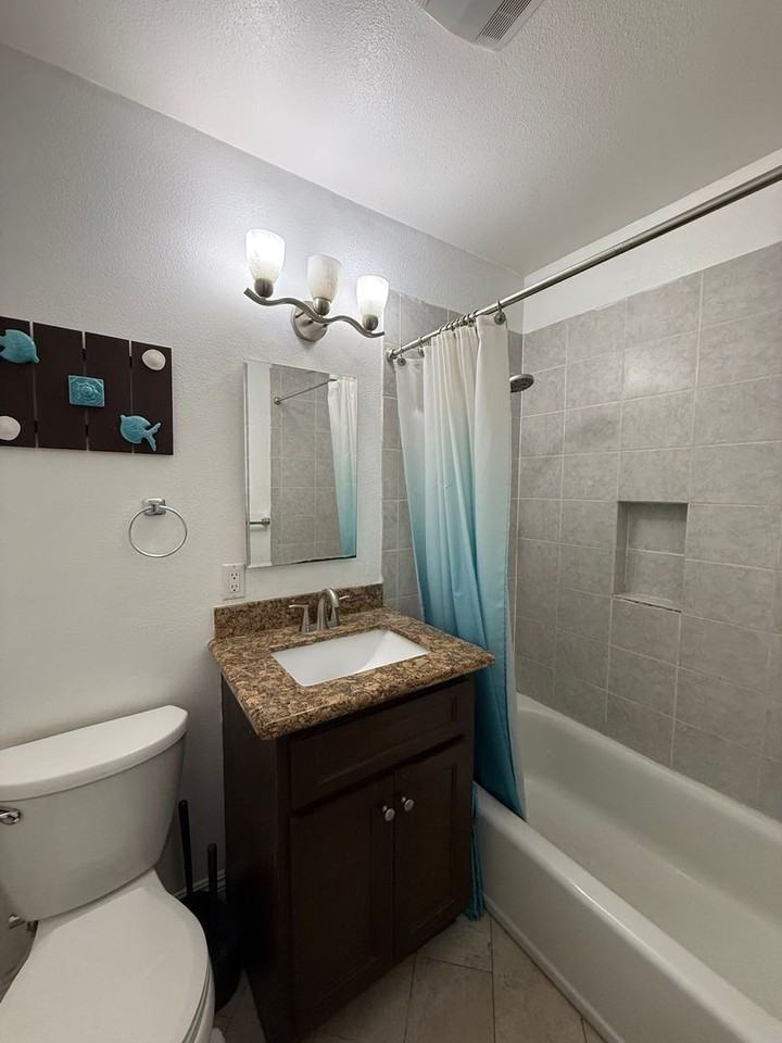 2646 Cochran St - Photo 6 of 10