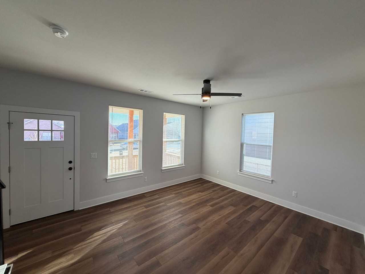 1043 S Laramie Hts - Photo 3 of 17