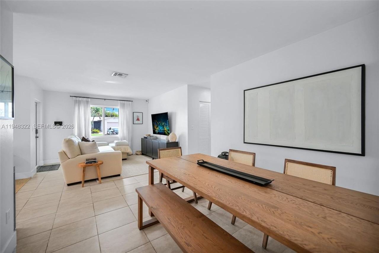 8780 Sw 200th Ter - Photo 6 of 20
