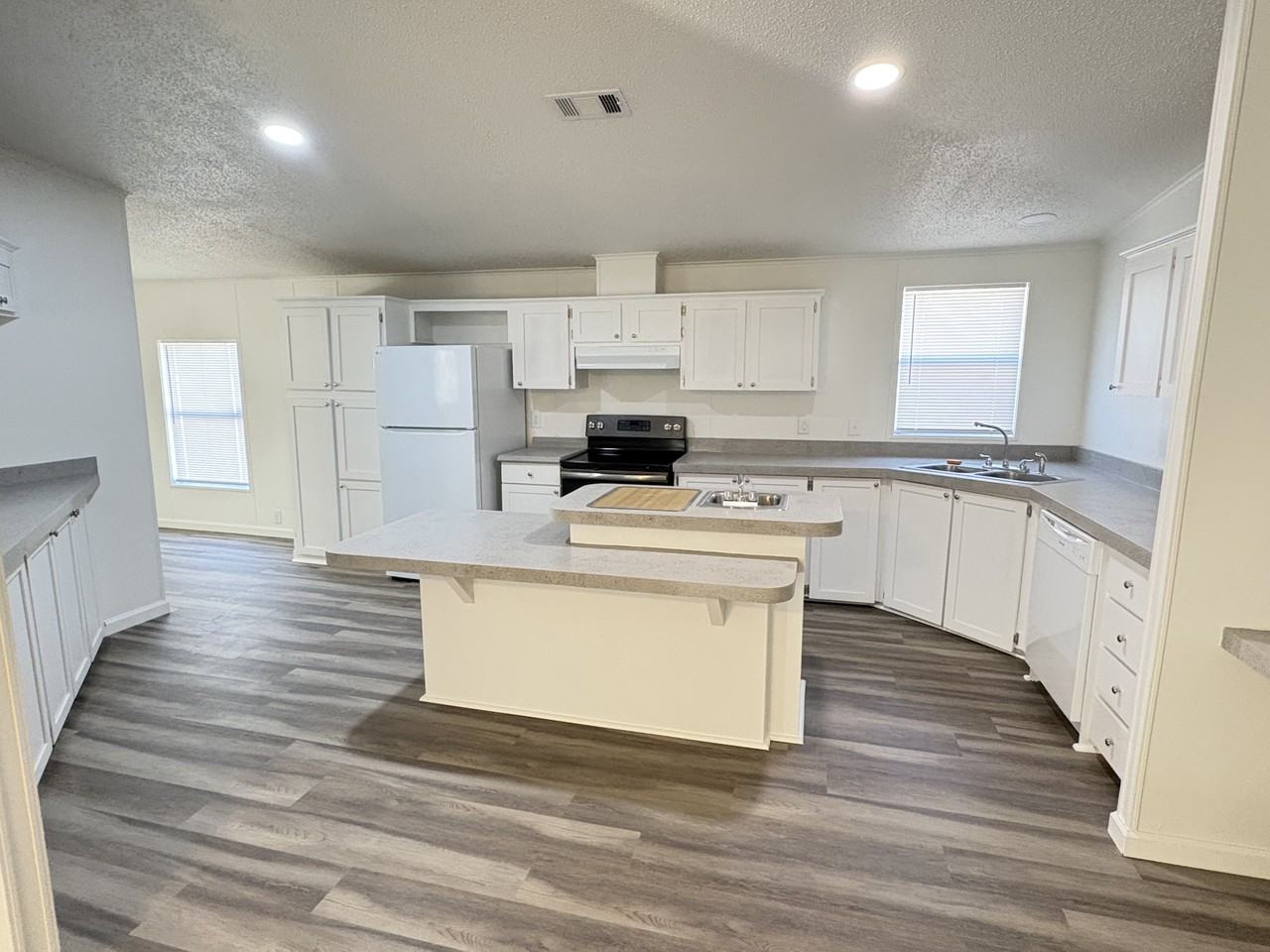 242 7th Way #242-7thWAY - Photo 5 of 13