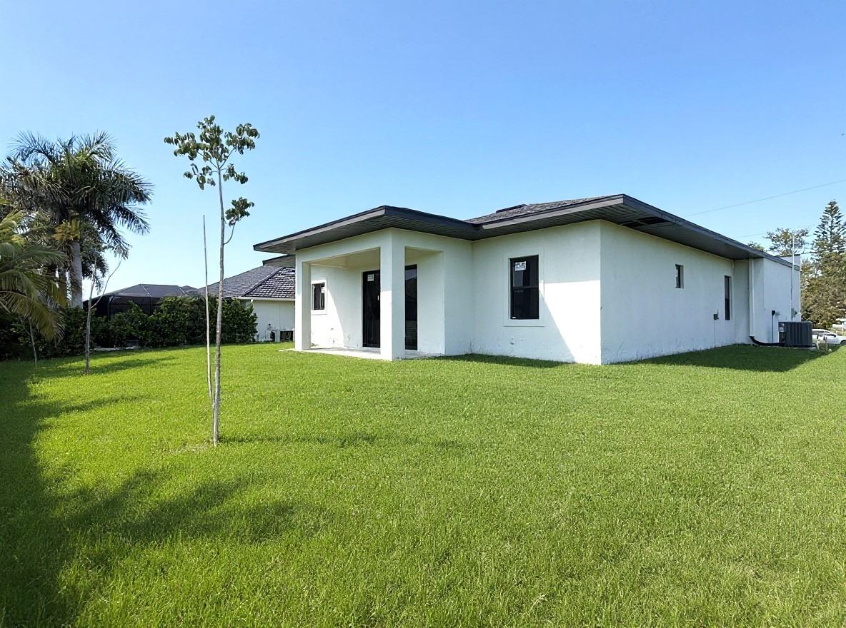 4116 Northwest 20th Terraceclientes@realtymiamigroup.com #1 - Photo 2 of 23