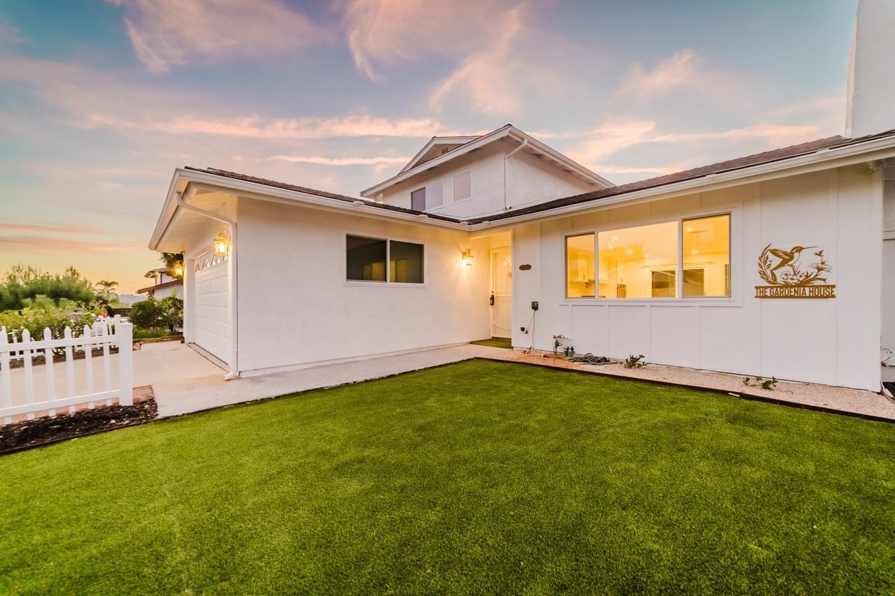 3163 Camarillo Ave #1 - Photo 3 of 33