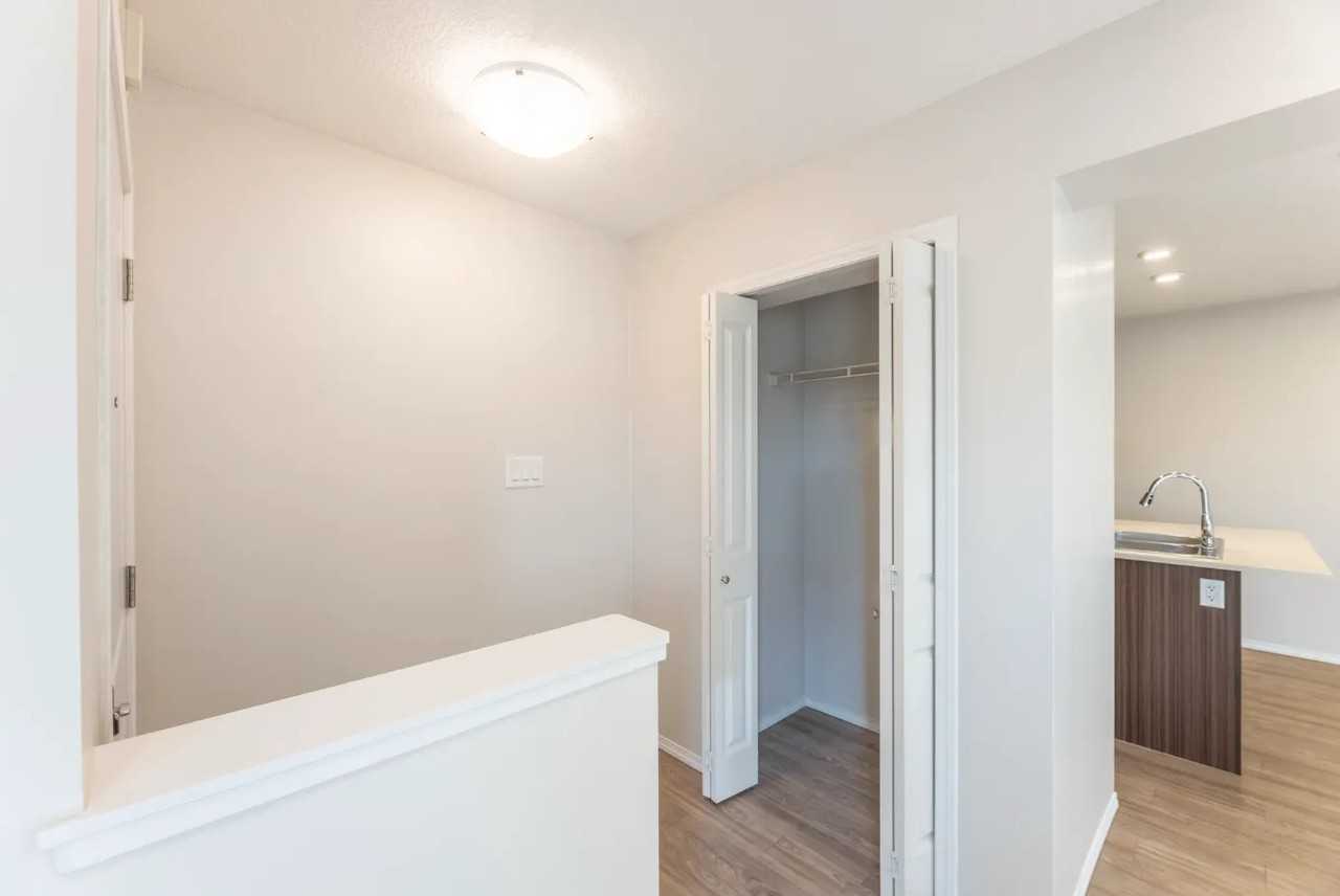 Sagecourt - Photo 4 of 22