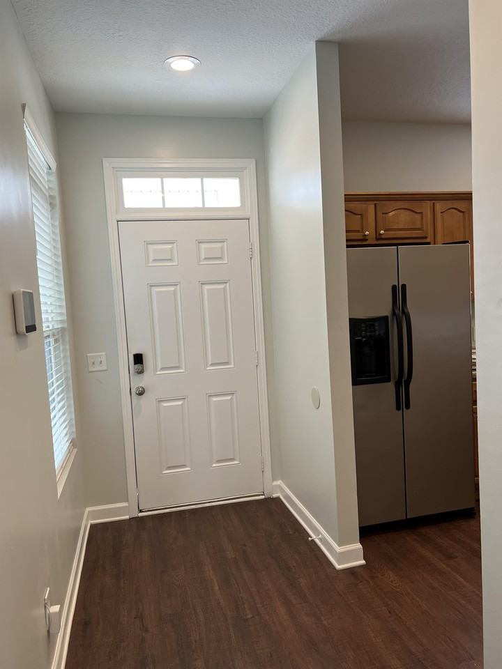 609 Atkinson Dr #1 - Photo 4 of 50