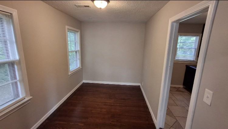 906 Appleby St Nw #1 - Photo 7 of 10