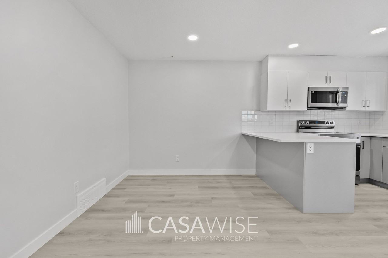 10250G 157 St Nw #GS - Photo 2 of 13