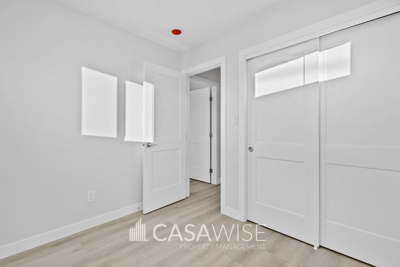 10250G 157 St Nw #GS - Photo 7 of 13