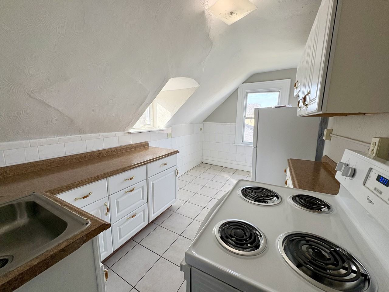 7040 PENN AVENUEAPT 2 #2 - Photo 4 of 9